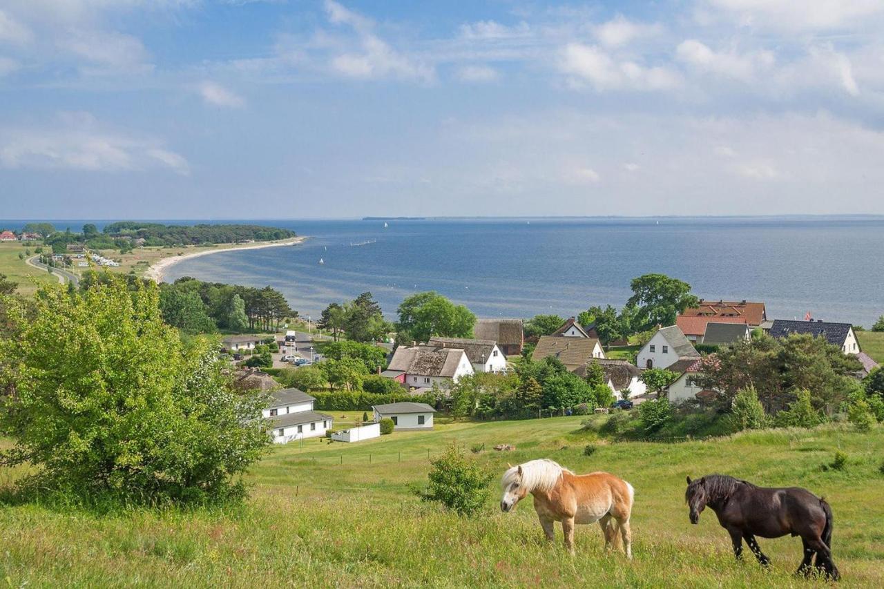 Strandnahe Fewo Rex Rugia: Terrasse & Ahoi Erlebnisbad Lobbe Exterior photo